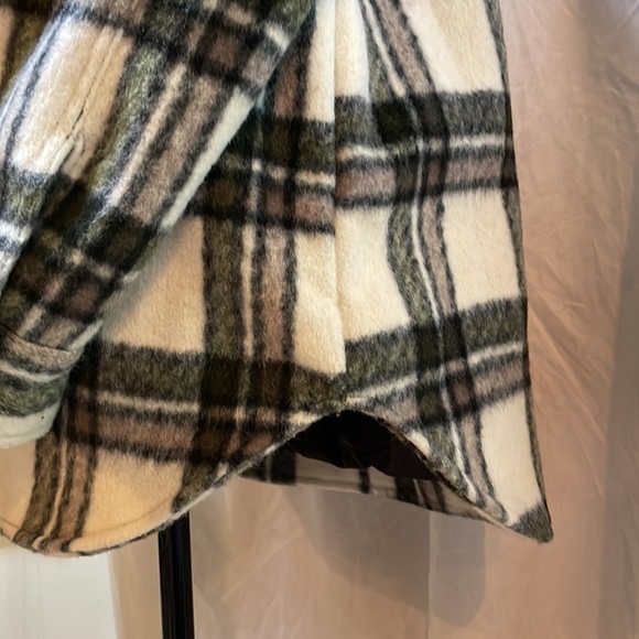 Blank NYC Plaid Wool Blend Shacket - Picture 8 of 11